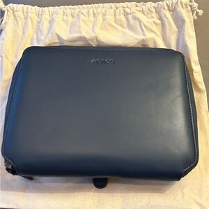 Monos Metro Folio - Oxford Blue with Dust Bag